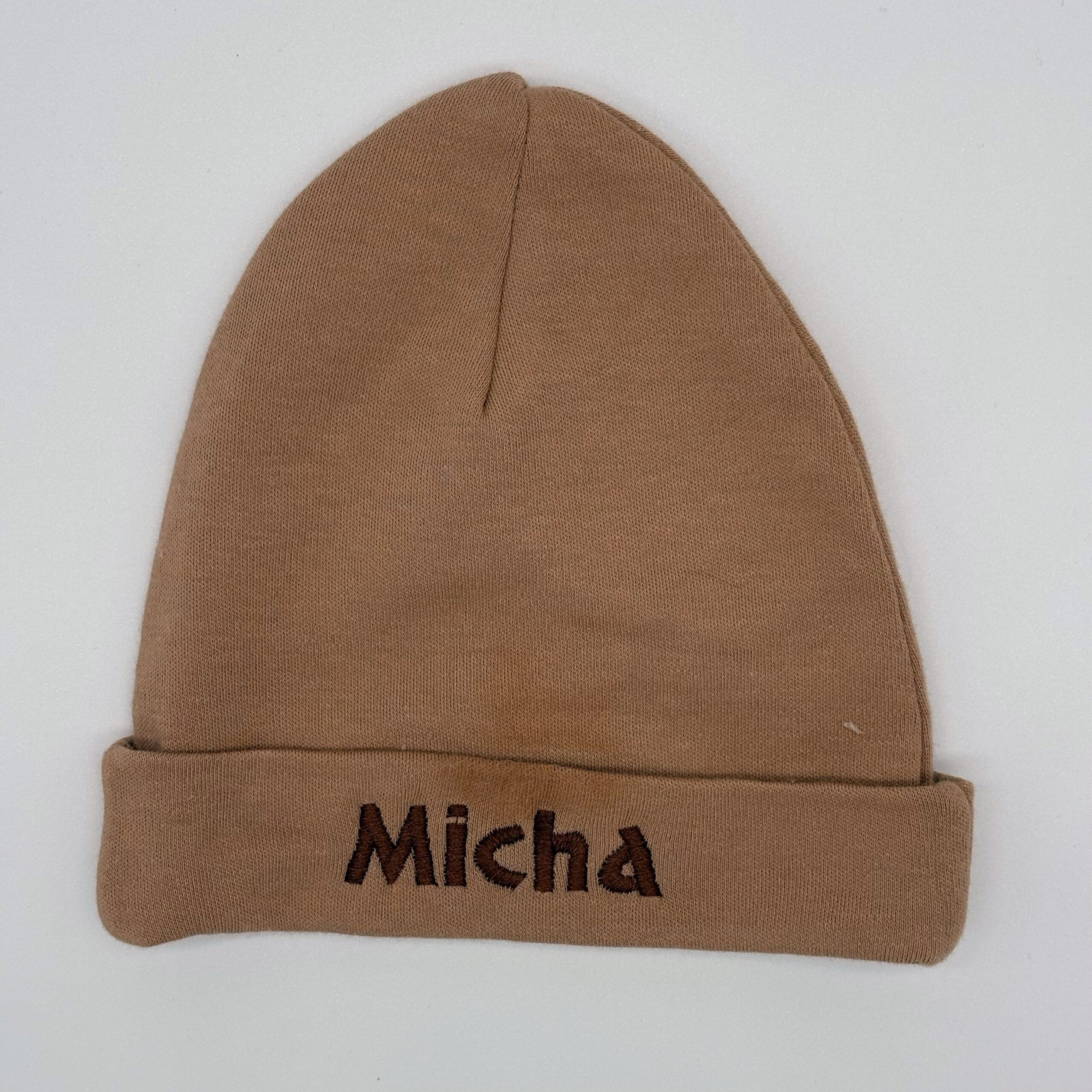 Mutsen met naam geborduurd