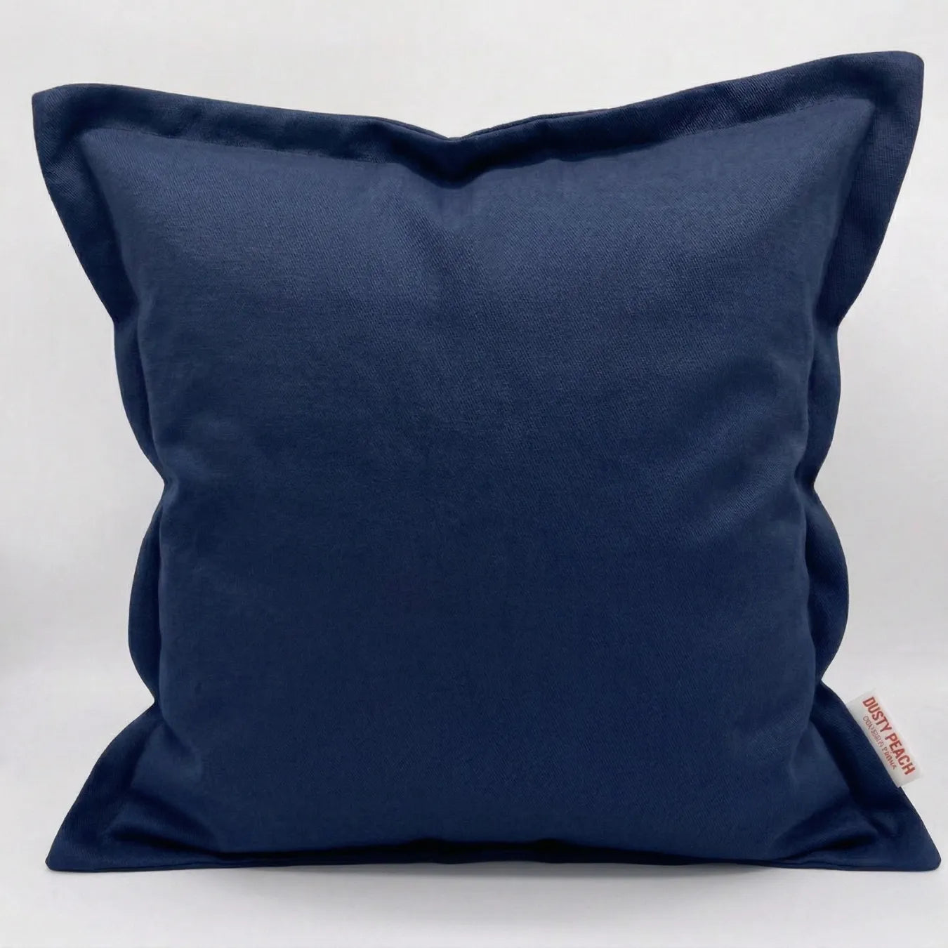 kussen met naam of tekst geborduurd donkerblauw